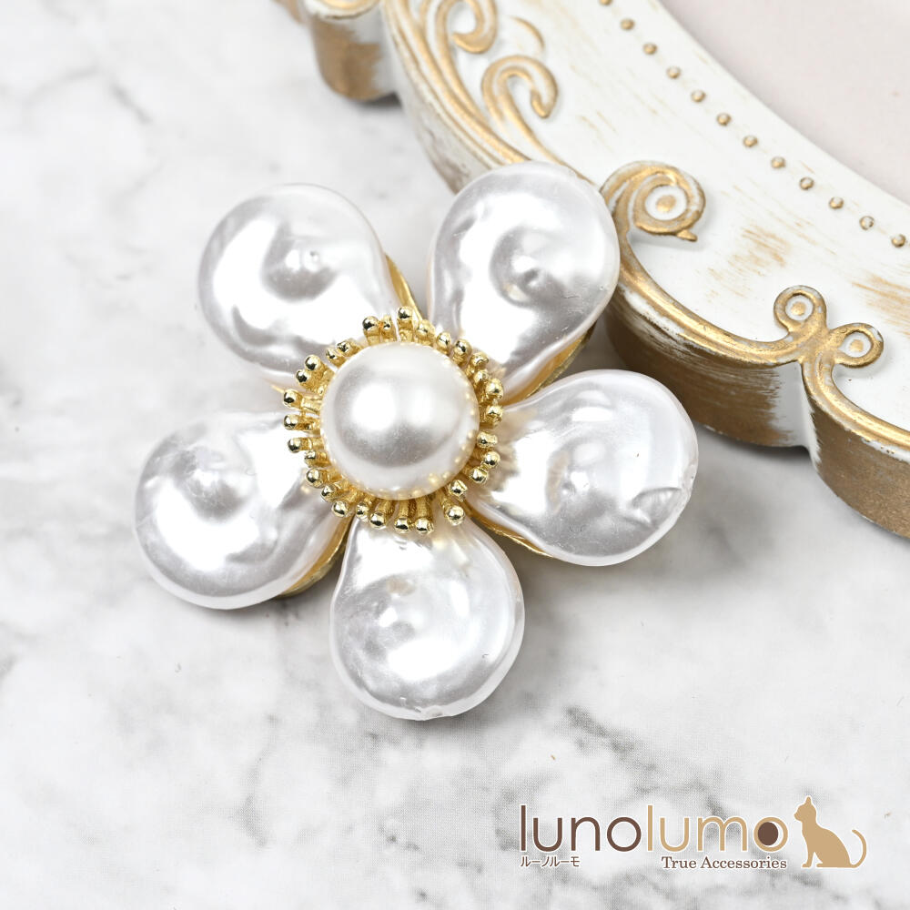 ブローチ レディース 花 フラワー 樹脂パー...