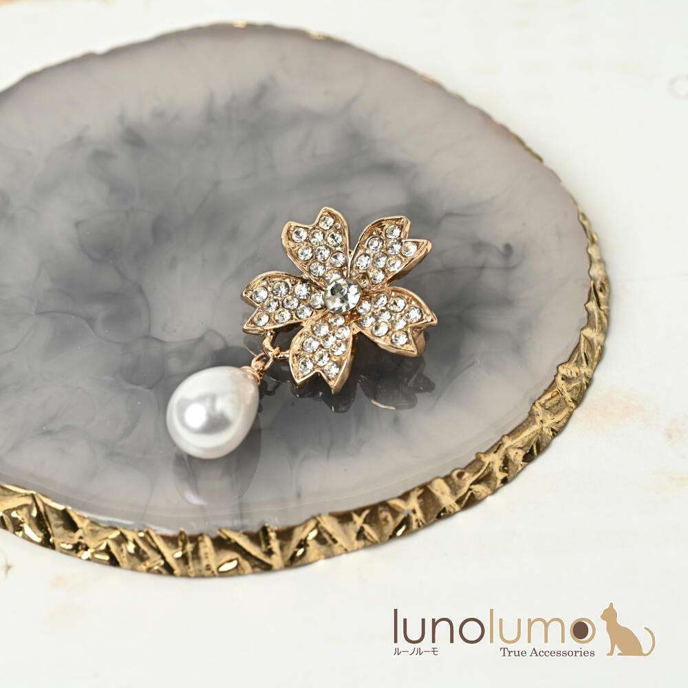 ブローチ レディース 桜 さくら 花 フラワ...