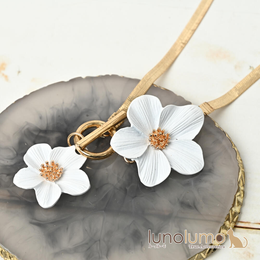 ネックレス レディース 花 フラワー 白 ゴ...